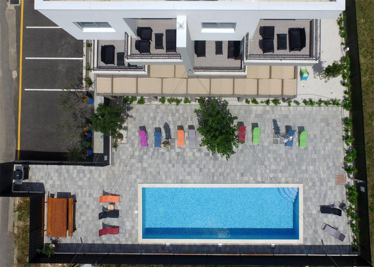 Bulli Croatia Hotel Donji Seget Buitenkant foto