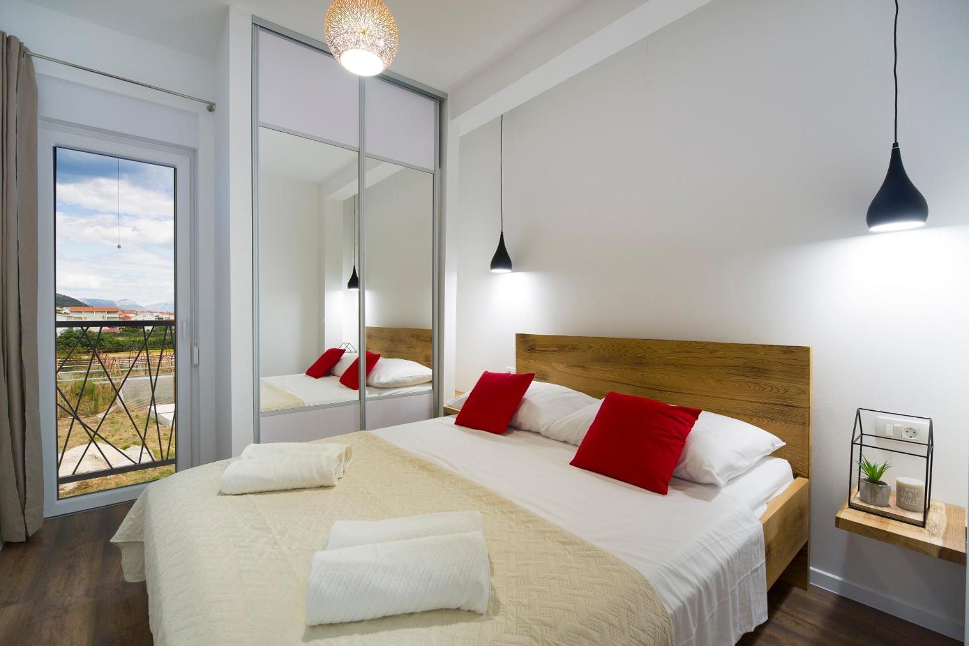 Bulli Croatia Hotel Donji Seget Buitenkant foto