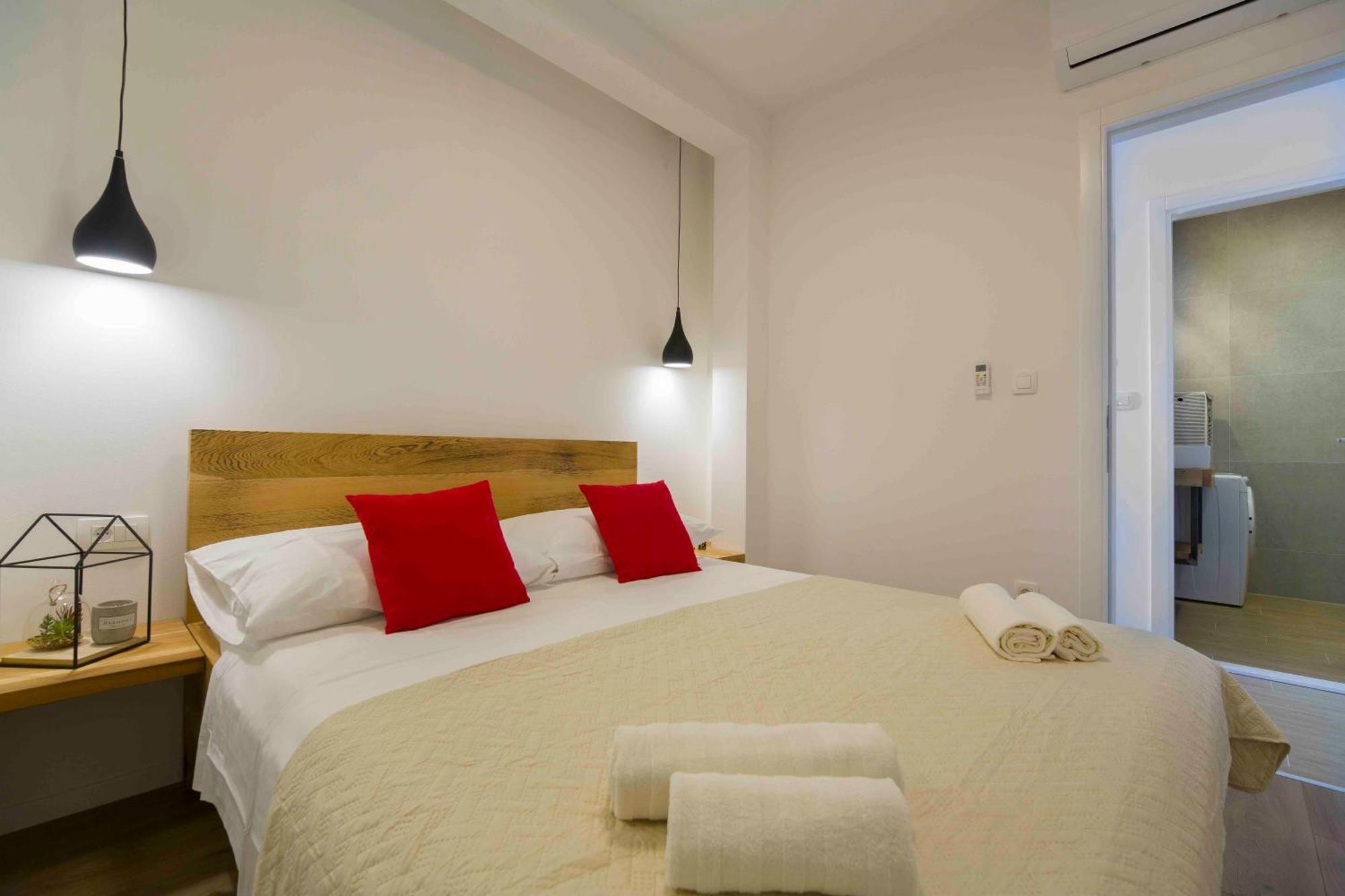 Bulli Croatia Hotel Donji Seget Buitenkant foto
